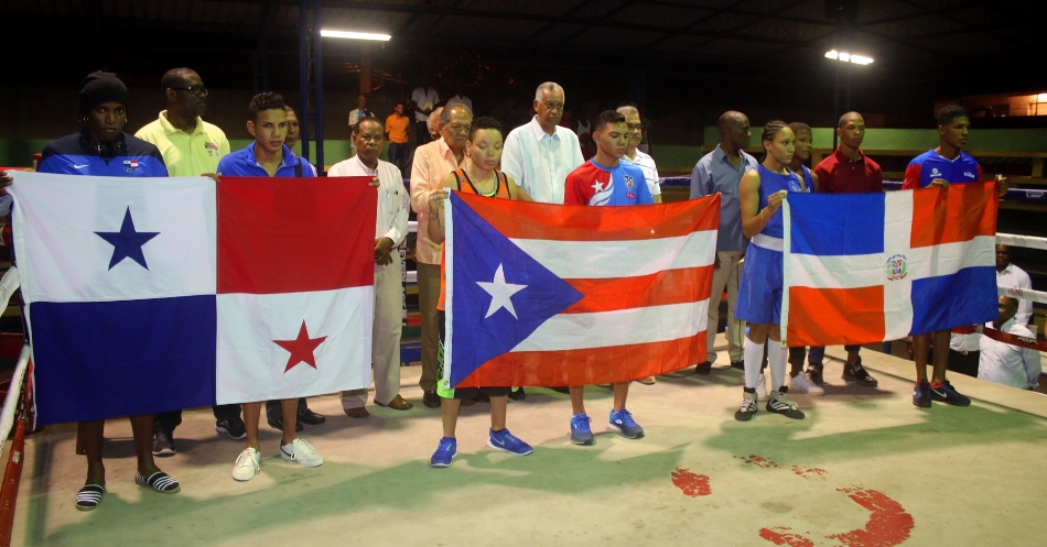 Panoramica de las delegaciones que participan en el torneo de boxeo que se celebra en La Romana