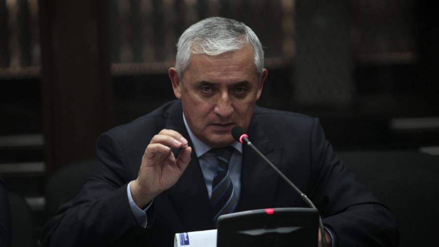 Pérez Molina niega ante juez implicación en corrupción que le sacó del poder