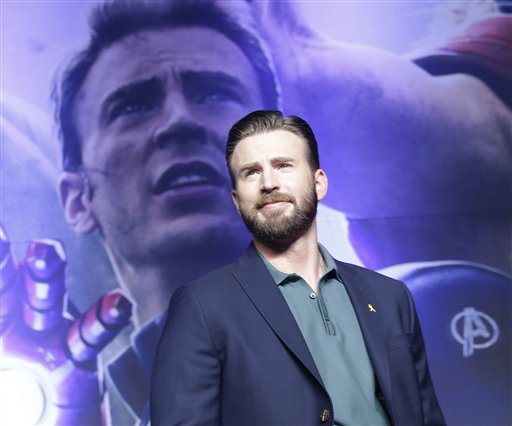 Chris Evans se siente presionado en su debut como director 