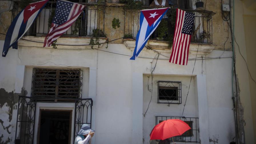 A pesar del deshielo, Cuba acusa a EEUU de robar médicos 
