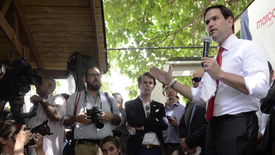 Clinton y Rubio cortejan a votantes de Puerto Rico