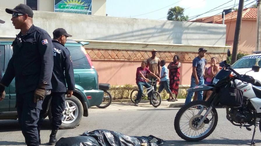 Muere hombre en Santiago tras ser arrollado por una motocicleta