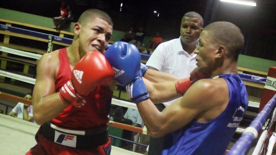 Púgiles dominicanos aseguran plata en Copa Romana de Boxeo