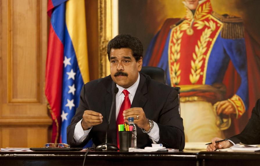 Nicolás Maduro llega a Jamaica para copresidir la cumbre de Petrocaribe