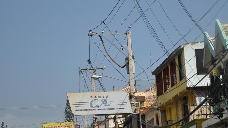 Quejas en Santiago por largas tandas de apagones