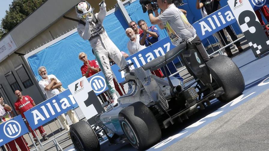 Lewis Hamilton ganó Monza pero podría ser descalificado