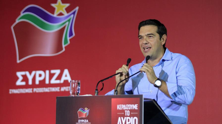 Tsipras se compromete a negociar con acreedores para poder aplicar políticas sociales