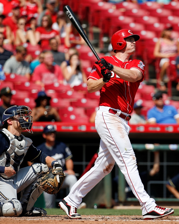 Jay Bruce impulsa a Rojos en triunfo sobre Cerveceros; los Marlins ganan