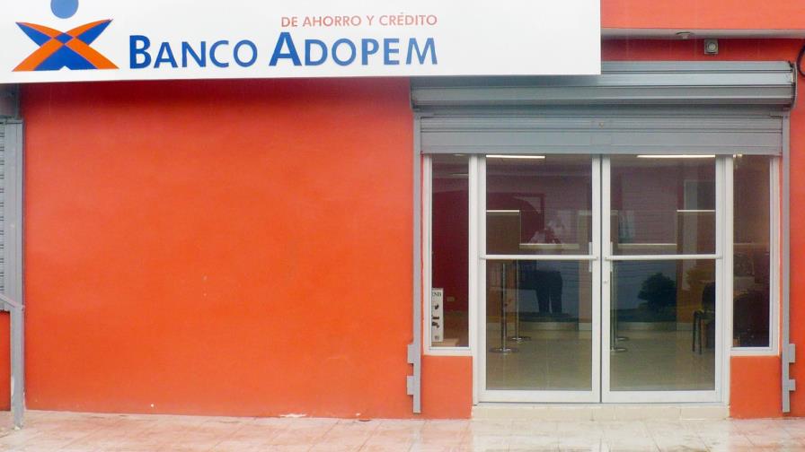  Banco ADOPEM mantiene máxima calificación financiera y social de MicroRate