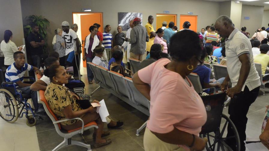 Hospital Darío Contreras “interno” en una crisis