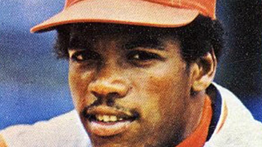 César Cedeño golpeó fanáticos