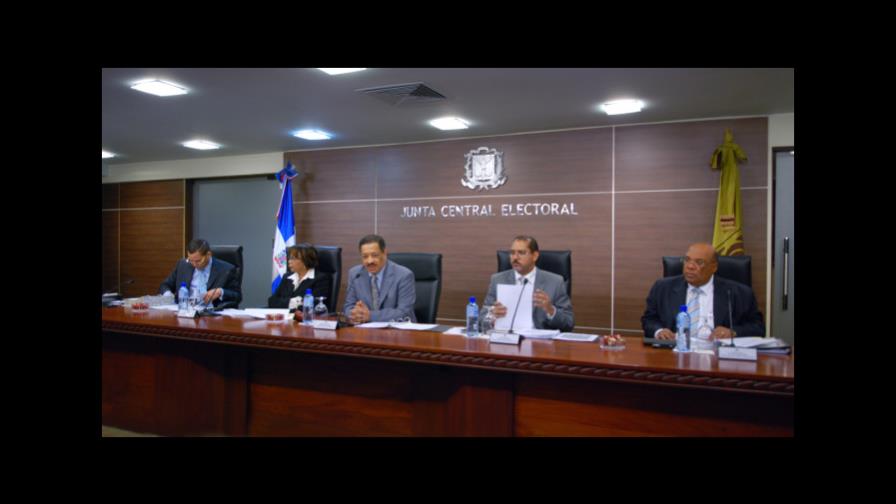 JCE aplaza para mañana las solicitudes de reconocimiento de nuevos partidos  