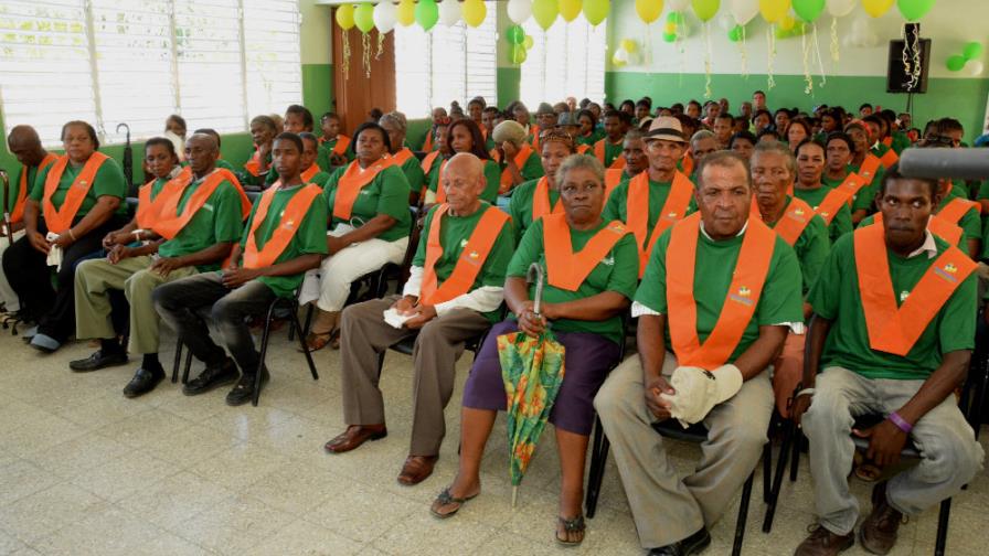 Quisqueya Aprende Contigo celebra el logro de 594 mil 327 alfabetizados