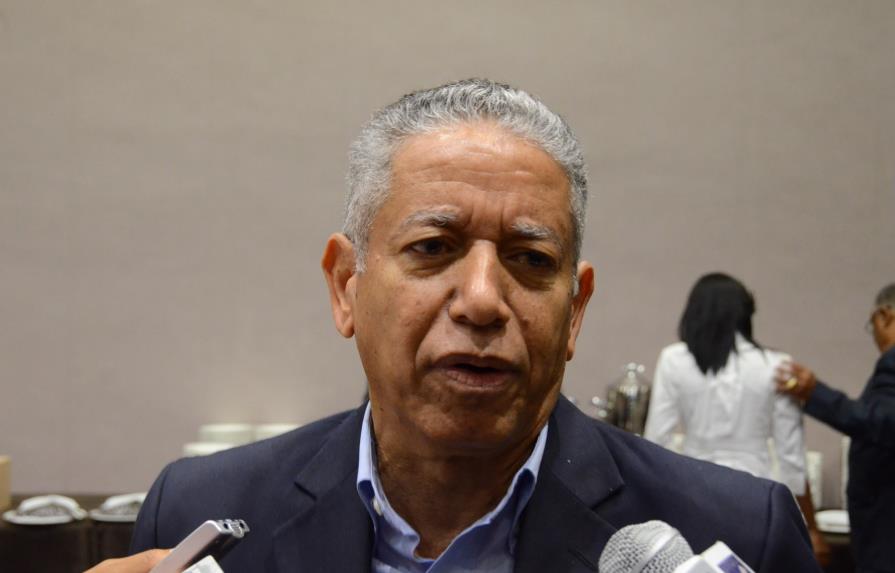 Héctor Guzmán se retira del comando de campaña del PRM
