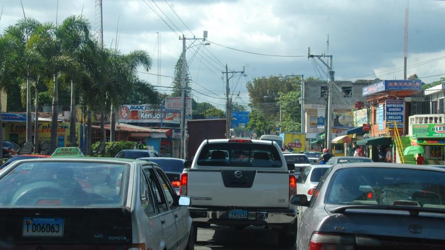 El proyecto para reordenar el tránsito en Los Alcarrizos avanza a paso lento