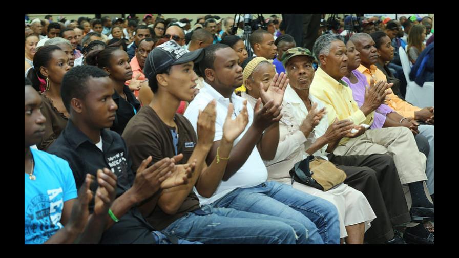 Medina lleva RD$2,180.5 millones a comunidades con sus visitas sorpresa