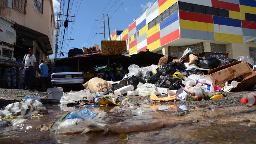 En Cristo Rey emplazan a alcalde Roberto Salcedo por obras