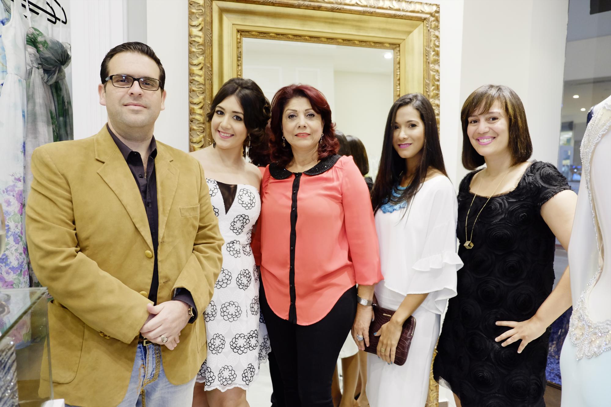Moisés Aguiar, Andreína Guerrero, Niberca Rincón, Diana de León y Mirelle Vanderhorst.