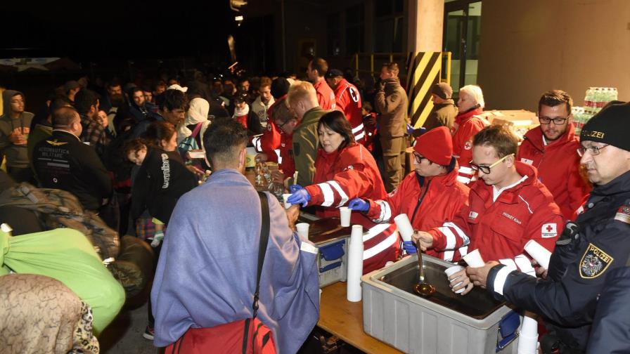  UE pide repartir equitativamente la carga de migrantes