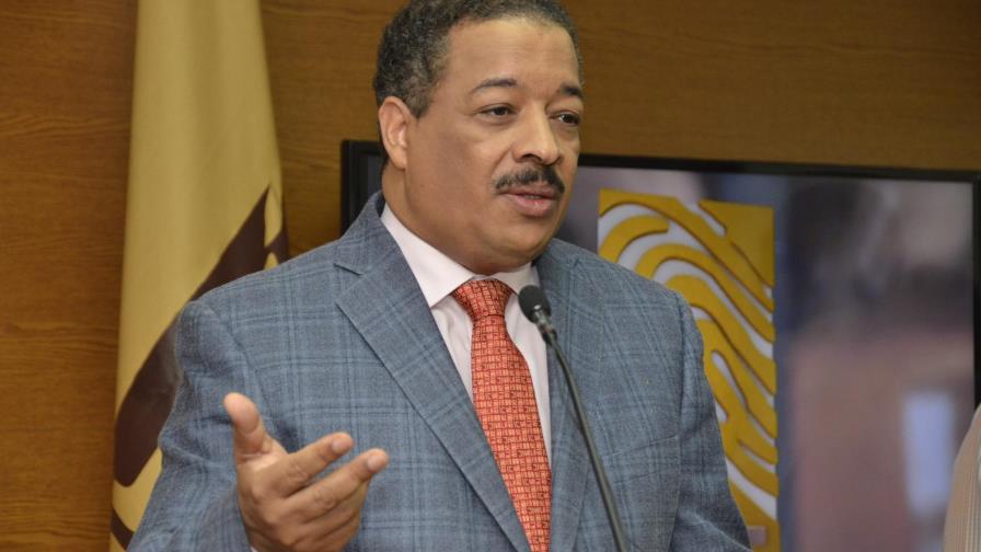 Posición del presidente de la JCE sobre el reconocimiento a los partidos políticos