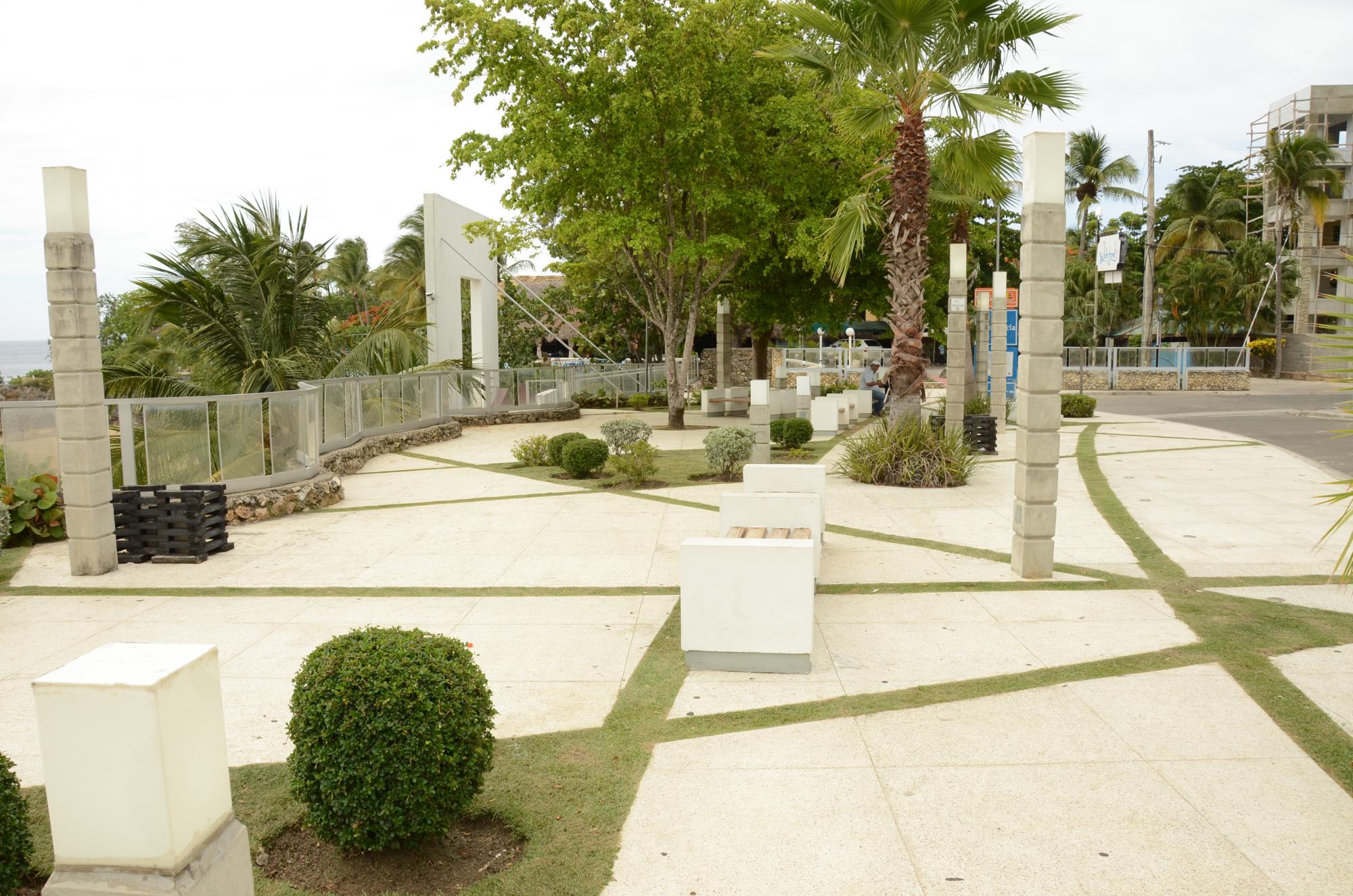 Parque hecho por la alcaldesa Ileana Neumann en honor a la llegada de judíos al país. 