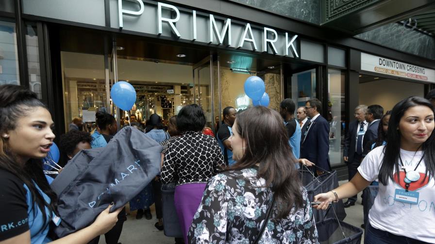 La tienda de ropa irlandesa Primark abre tienda en Estados Unidos