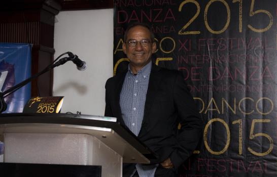 Bailarines harán show en Edanco 2015 para poder viajar a España