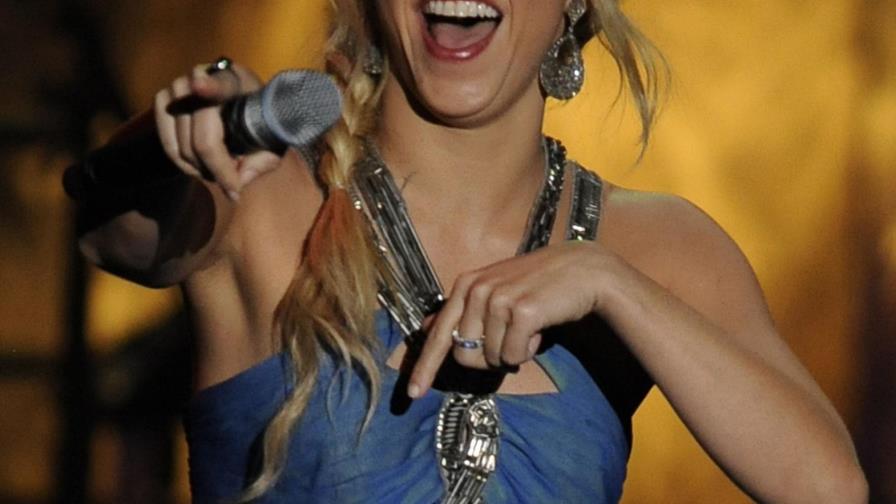  Shakira, Santana, y Gloria Estefan cantarán una canción contra Donald Trump