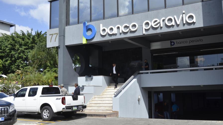 Ejecutan orden de captura contra condenados por fraude multimillonario en el Banco Peravia Ejecutan orden de captura contra condenados por fraude multimillonario en el Banco Peravia