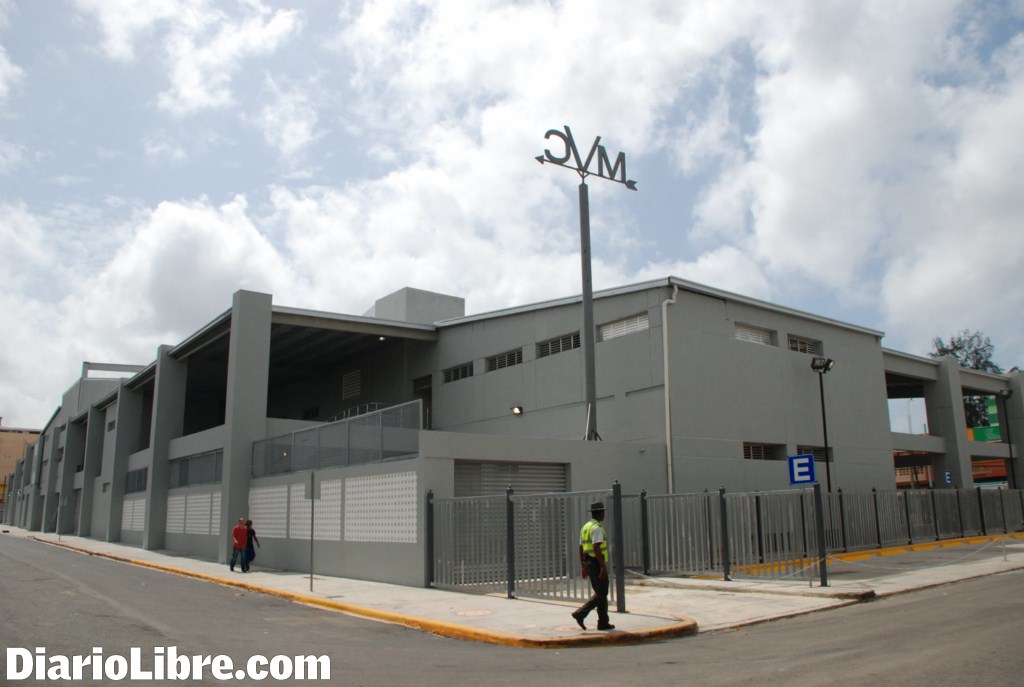 Fachada del Mercado de Villa Consuelo.