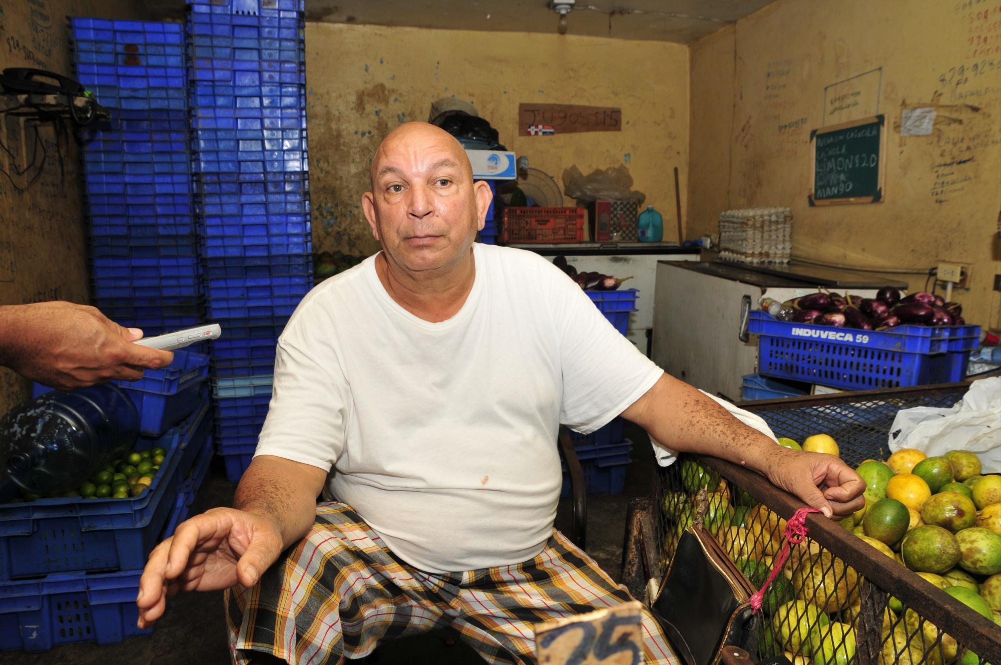 El presidente de la Asociación de Vendedores Ambulantes de Cristo Rey, Jorge Núñez.