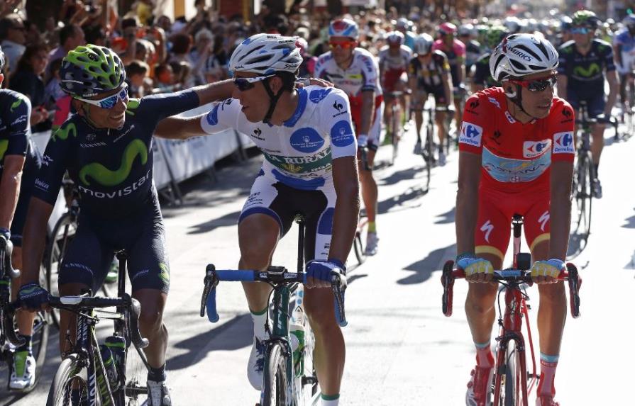 Fabio Aru celebra en Cibeles su primera grande; ganó la Vuelta España