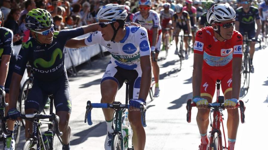 Fabio Aru celebra en Cibeles su primera grande; ganó la Vuelta España