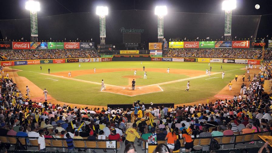 Pelota invernal calienta motores con las ventas de abonos y prácticas equipos Pelota invernal calienta motores con las ventas de abonos y prácticas equipos