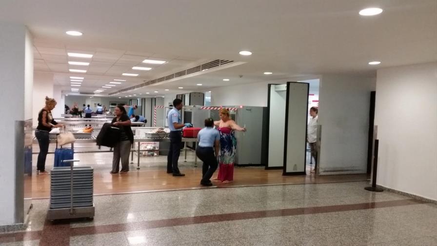 Revelan que desde el 2014 no funcionan máquinas de rayos X en aeropuertos 