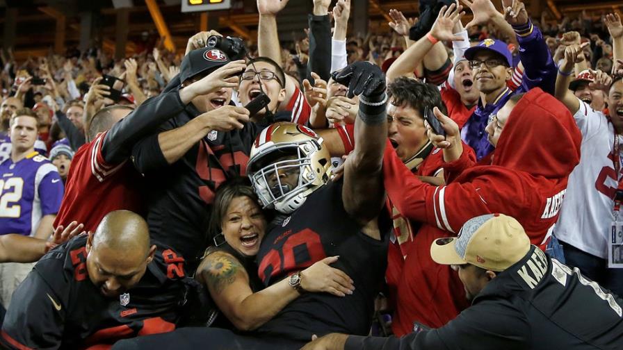 En debut de Tomsula, 49ers sorprenden a Vikings 