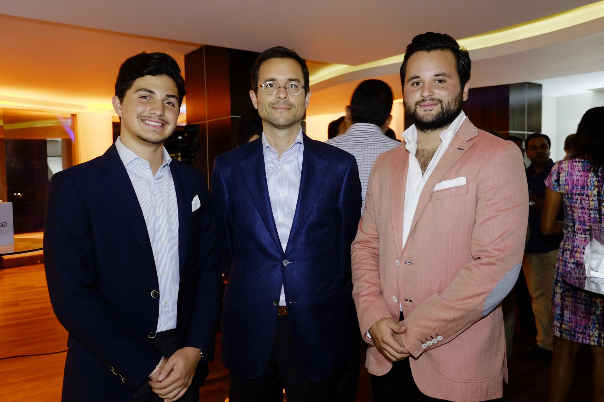 Marcos y Roberto Bonetti y Juan Carlos Gauterau.