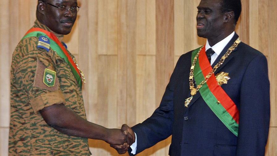 Presidente y primer ministro de Burkina Faso son llevados a un campo militar