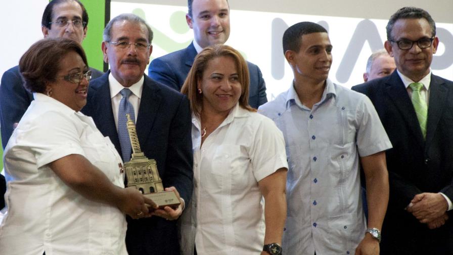 El Gobierno reconoce 22 empresas del sector público  