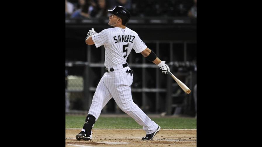 Con jonrones de Sánchez y Cabrera Medias Blancas ganan 