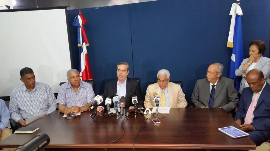 El PRM exige rebaja de 25 % en tarifa de la electricidad