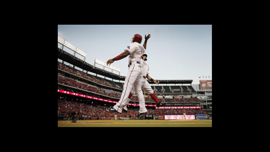 Rangers pegan 5 jonrones en paliza de 14-3 ante Astros 