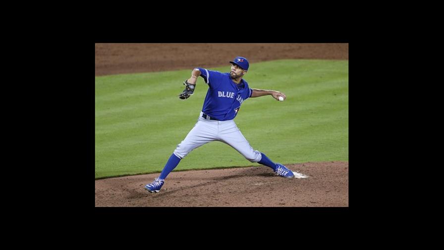 Price gana otra vez; Azulejos arrollan a Bravos 