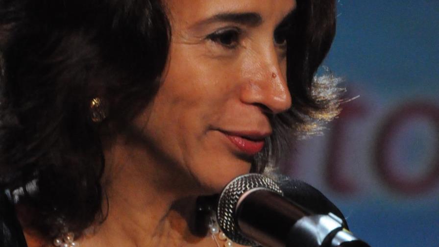 Soledad Álvarez, Silvio Herasme y Camilo Venegas, premios Caonabo de Oro 2015