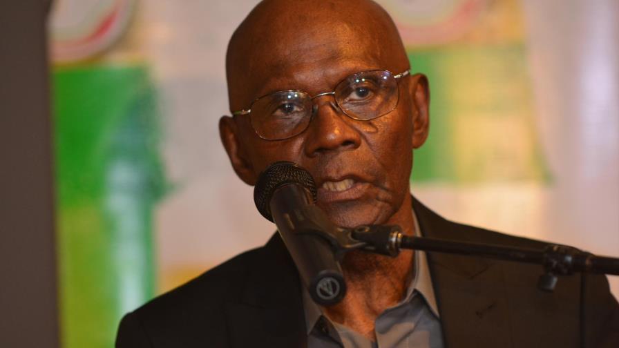 Cuco Valoy, eterno rebelde, tronó contra los políticos