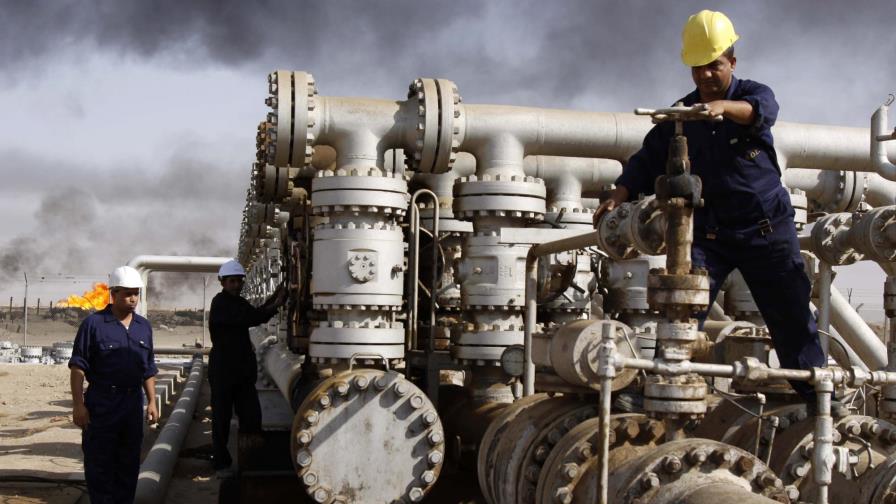 El petróleo de Texas registra una ligera rebaja y cierra en 46,90 dólares el barril 