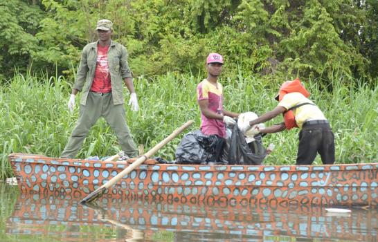 Limpieza de los ríos Ozama e Isabela inicia de manera tímida
