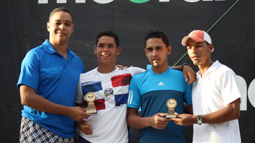 Concluye XVIII Torneo Nacional Juvenil en La Vega con el reconocimiento a Pedro Muñoz y María Gómez