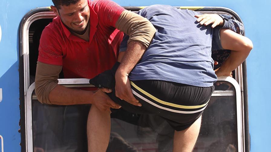  Croacia empieza a enviar a los refugiados de Oriente Medio a Hungría