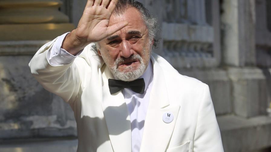 De Niro, simpático y de mentira